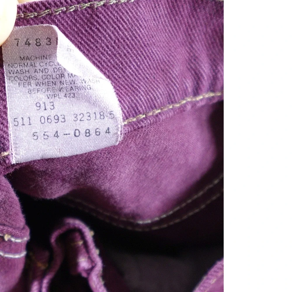 Vintage Levi's 554 Jeans Mens 34x30 Purple Straight Leg Made in USA Plum 90s